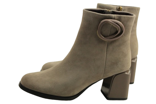 IMG_1542-removebg-preview